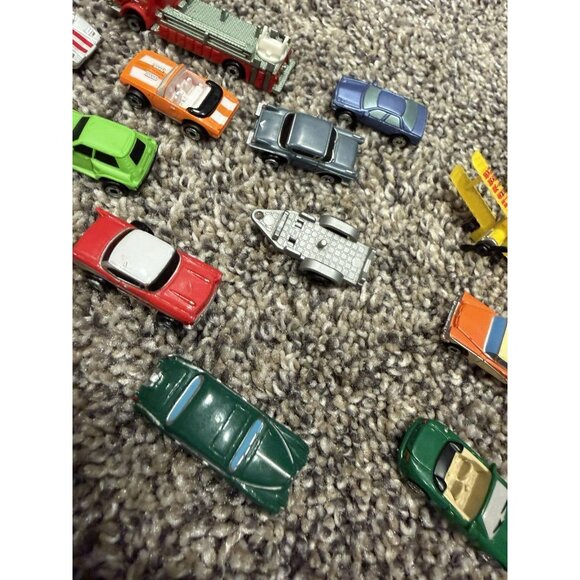 Lot Of 14 Vintage Micro Machine Vehicles And Airplane - Picture 3 of 5